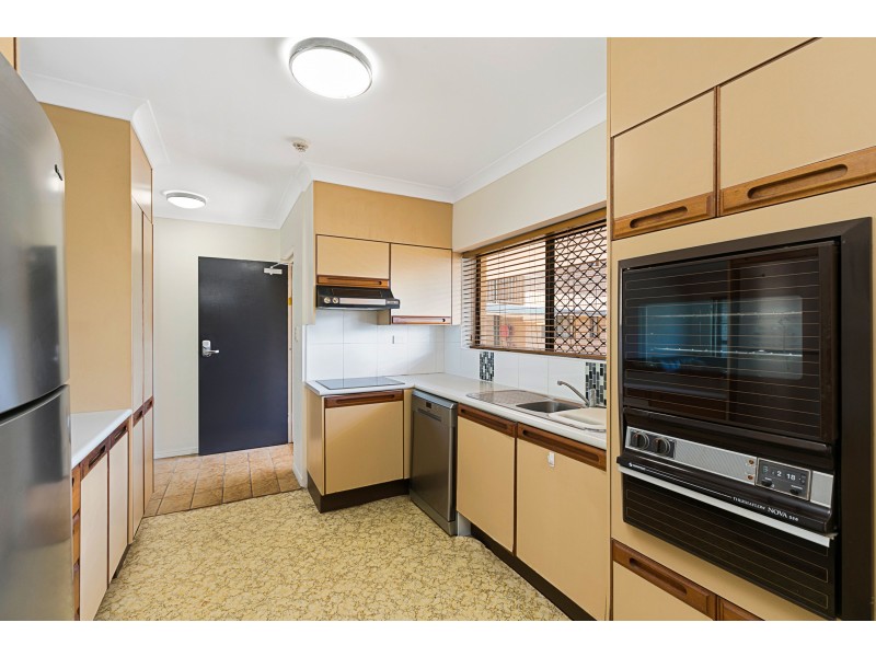 16/11-15 Wharf Street, Cleveland QLD 4163