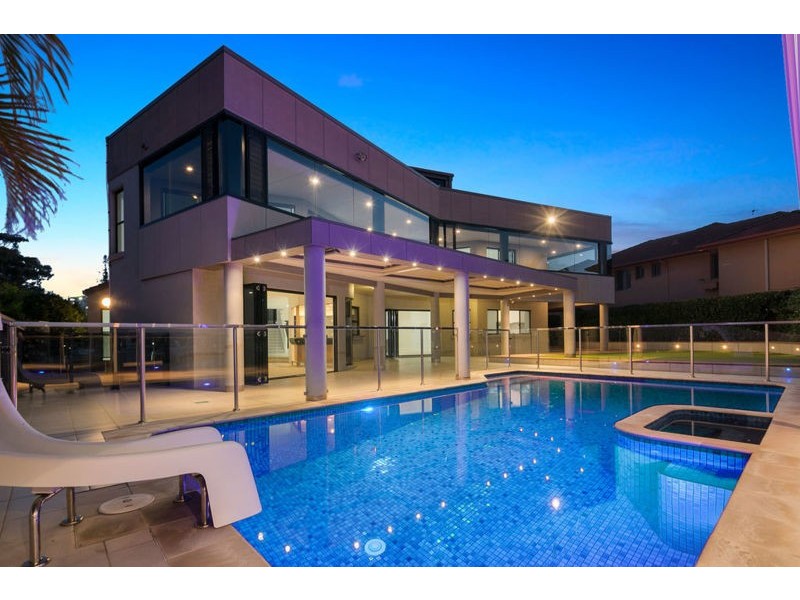 8 Sommersea Drive, Raby Bay QLD 4163