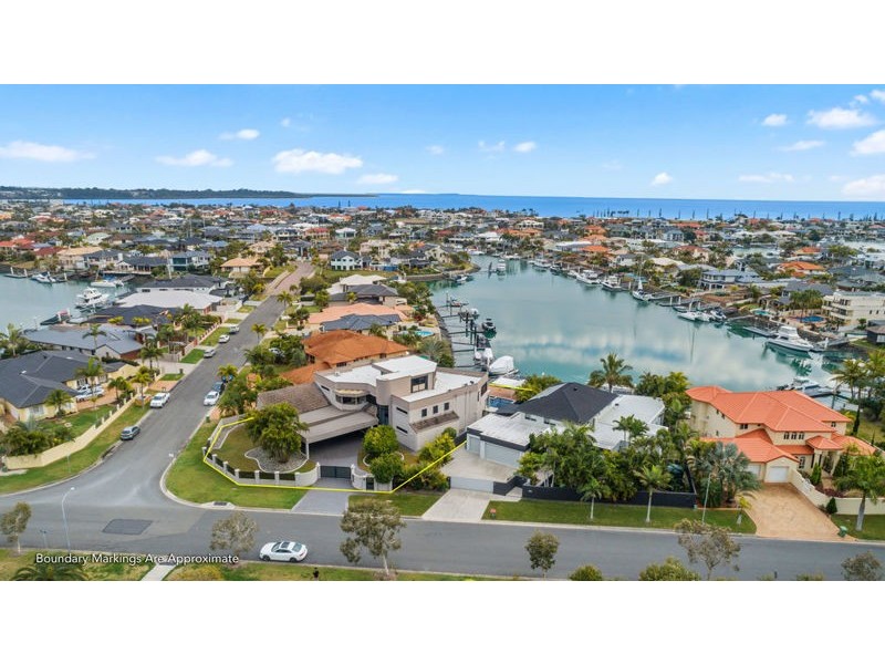 8 Sommersea Drive, Raby Bay QLD 4163