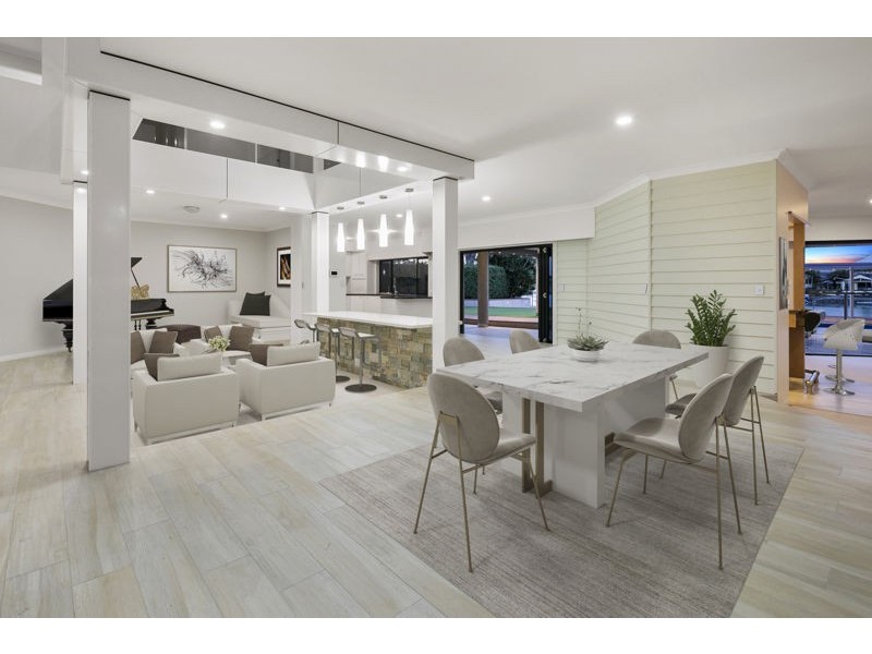 8 Sommersea Drive, Raby Bay QLD 4163