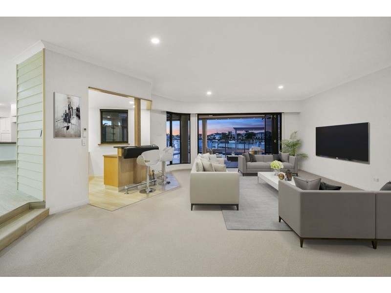 8 Sommersea Drive, Raby Bay QLD 4163