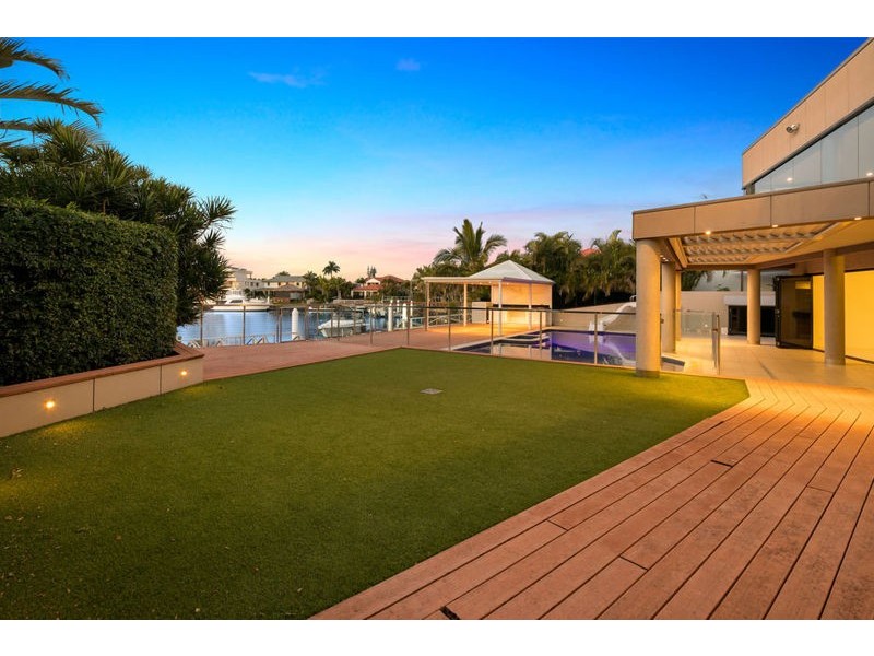 8 Sommersea Drive, Raby Bay QLD 4163