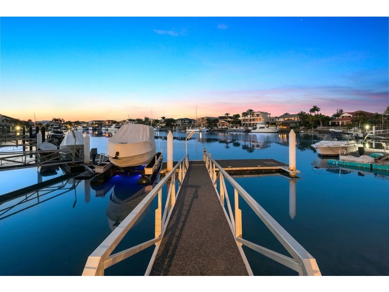 8 Sommersea Drive, Raby Bay QLD 4163