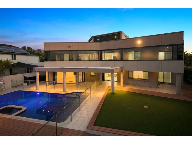 8 Sommersea Drive, Raby Bay QLD 4163