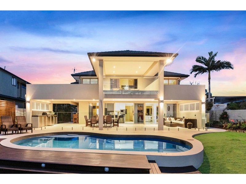 3 Seacrest Court, Raby Bay QLD 4163