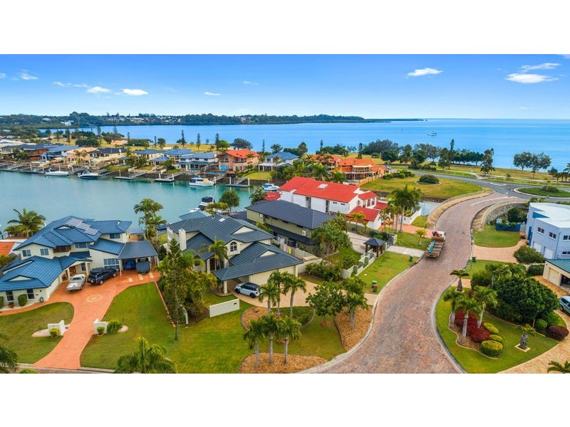 3 Seacrest Court, Raby Bay QLD 4163