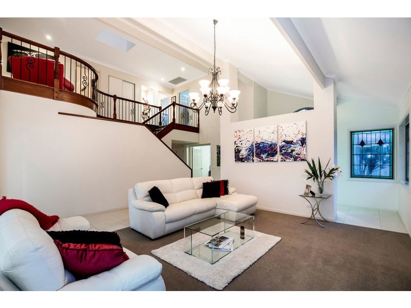 3 Seacrest Court, Raby Bay QLD 4163