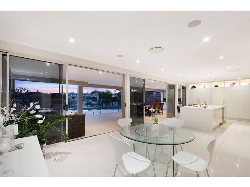 3 Seacrest Court, Raby Bay QLD 4163