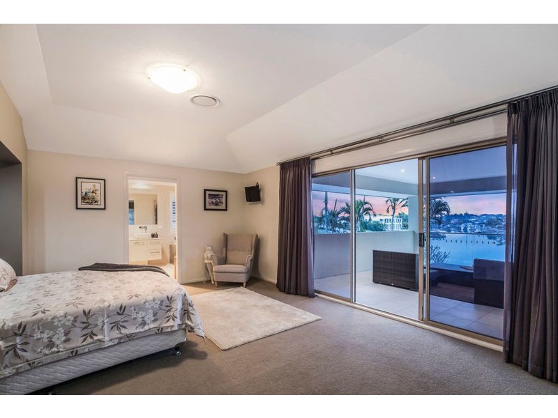 3 Seacrest Court, Raby Bay QLD 4163