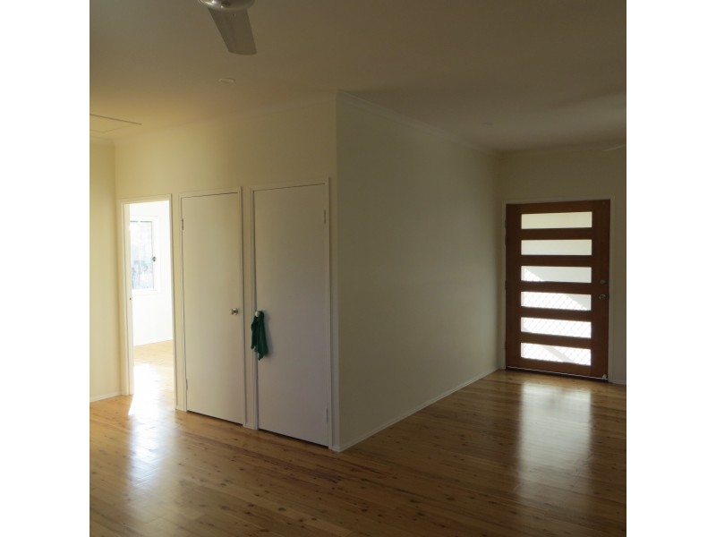 12 Reading Street, Russell Island QLD 4184