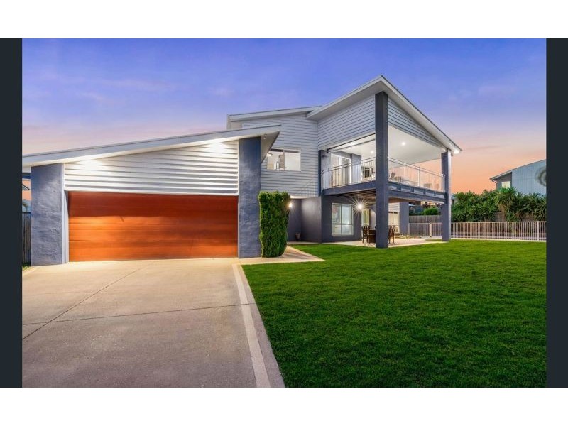 38 Huntly Place, Redland Bay QLD 4165