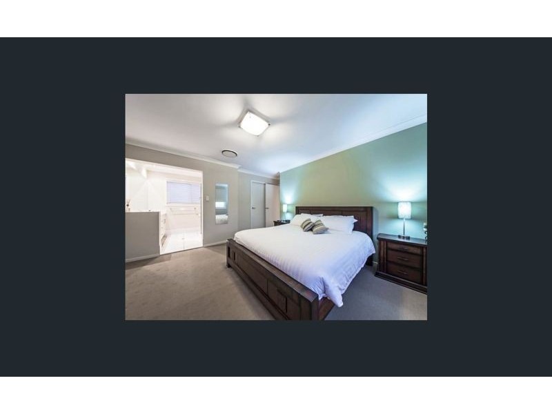 38 Huntly Place, Redland Bay QLD 4165
