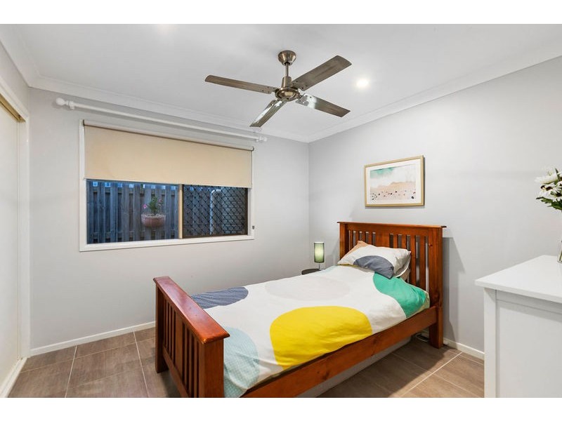 6 Lords Street, Wellington Point QLD 4160