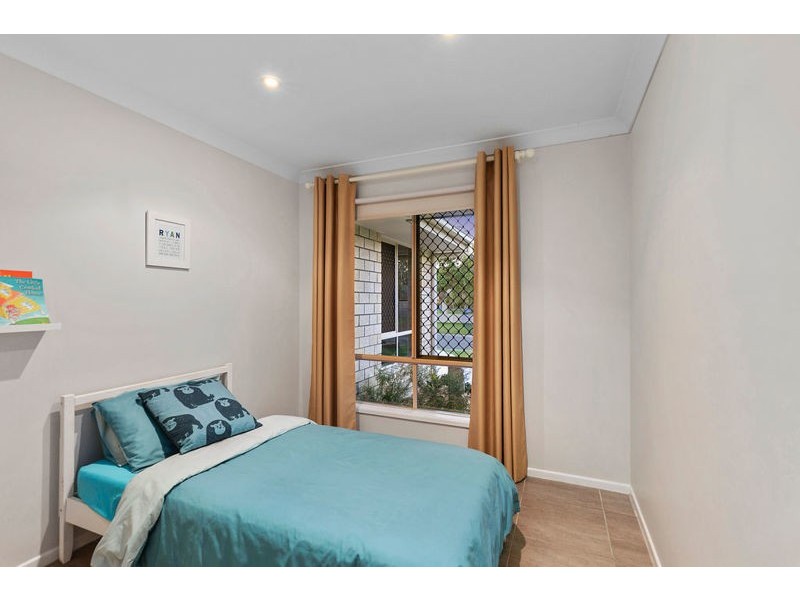 6 Lords Street, Wellington Point QLD 4160