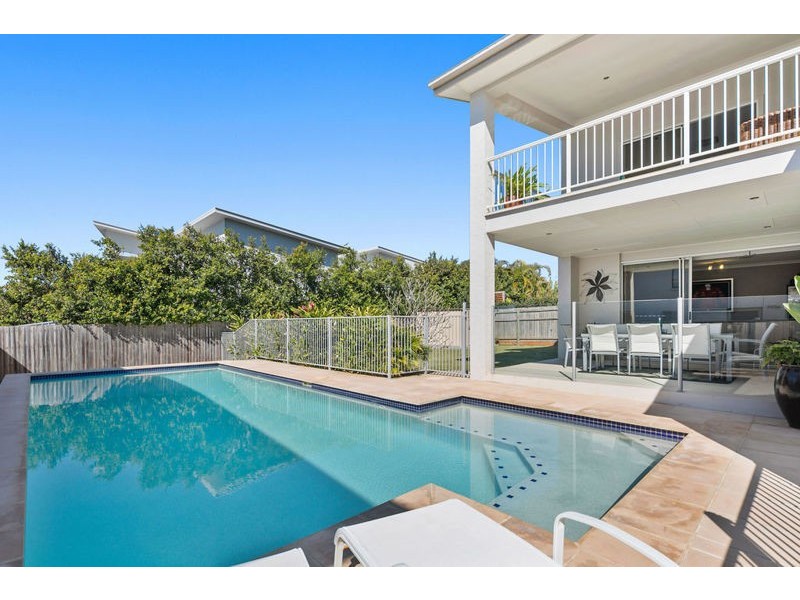 24 Highland Street, Redland Bay QLD 4165