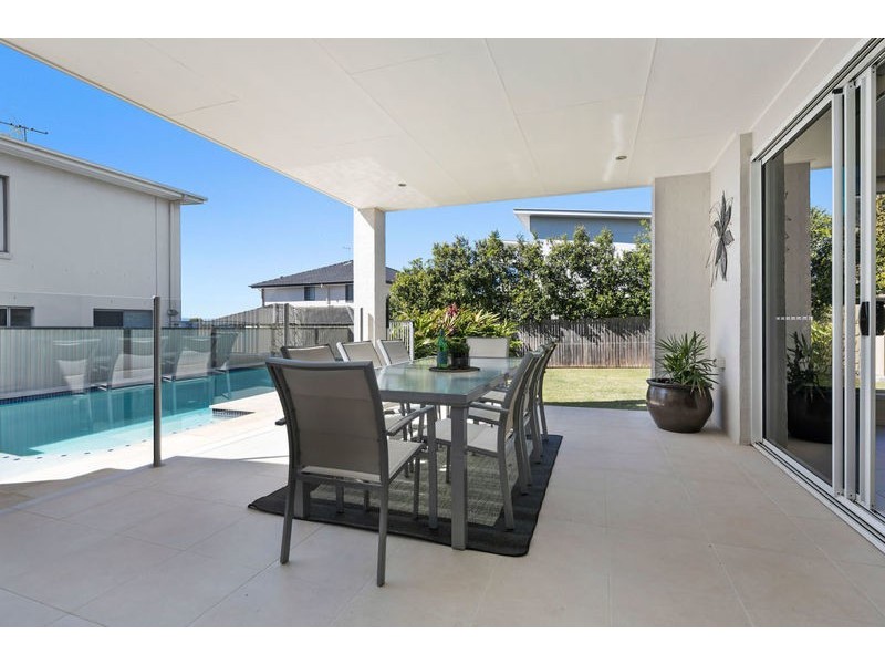 24 Highland Street, Redland Bay QLD 4165
