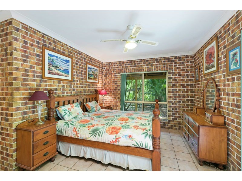 320-322 Avalon Road, Sheldon QLD 4157