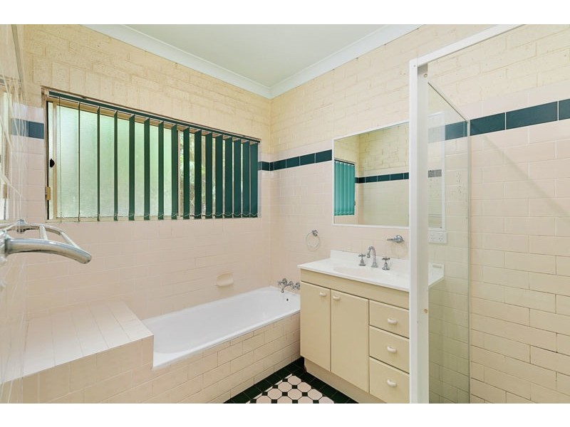320-322 Avalon Road, Sheldon QLD 4157