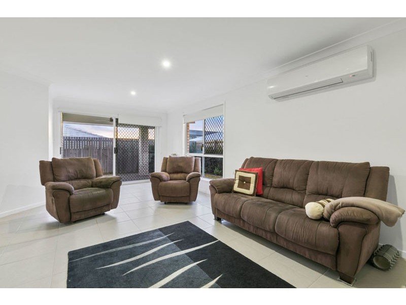 27 Cardwell Circuit, Thornlands QLD 4164