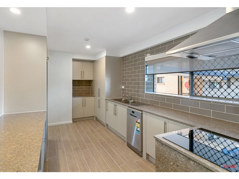 15/11-15 Wharf St, Cleveland QLD 4163