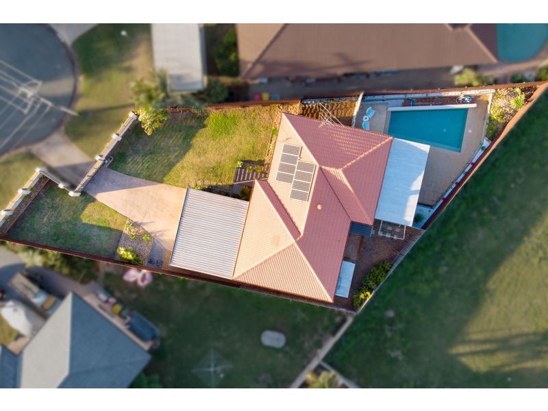 4 Gwingarra Street, Wellington Point QLD 4160