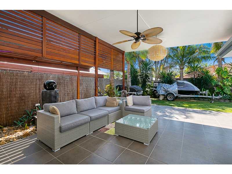 15 Walnut Court, Birkdale QLD 4159