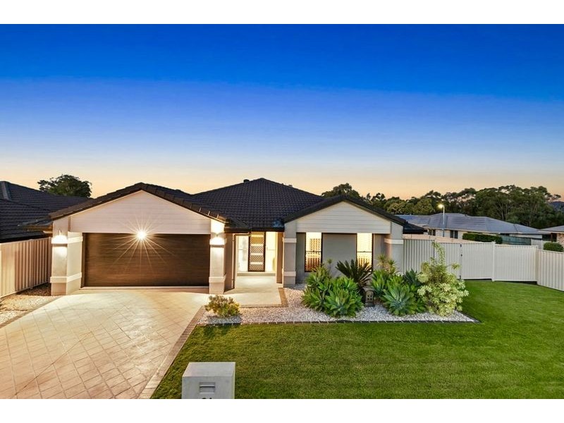 61 Emperor Drive, Redland Bay QLD 4165