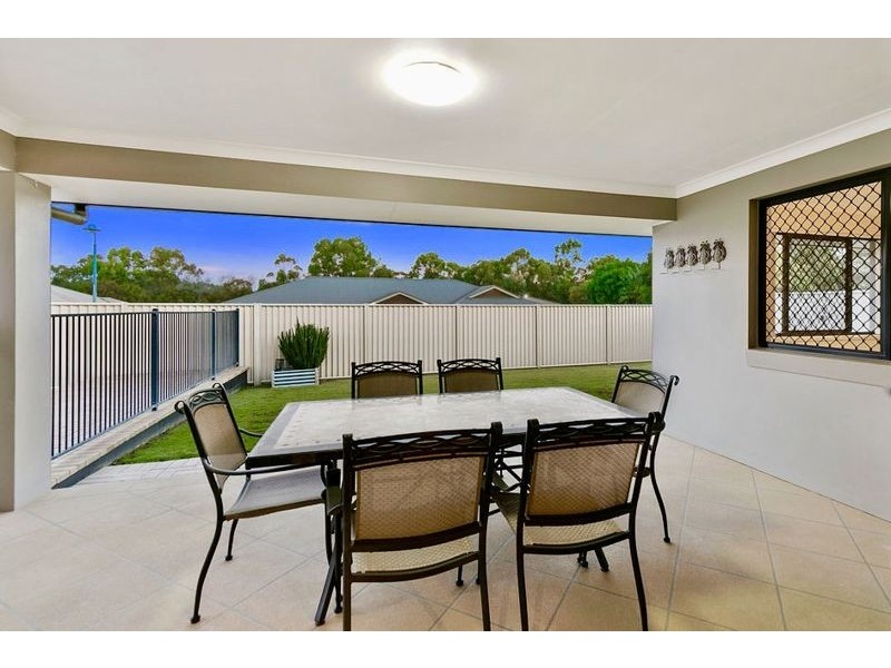 61 Emperor Drive, Redland Bay QLD 4165