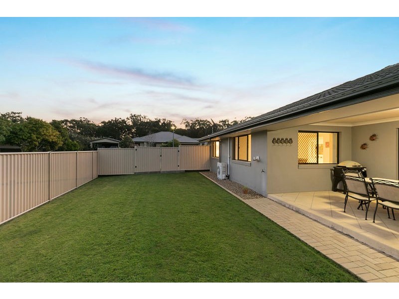 61 Emperor Drive, Redland Bay QLD 4165