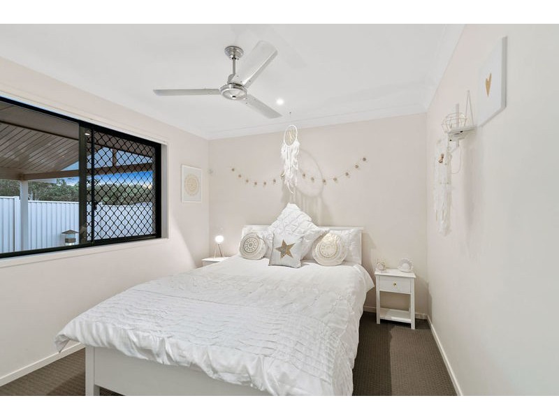 61 Emperor Drive, Redland Bay QLD 4165