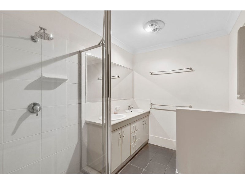 61 Emperor Drive, Redland Bay QLD 4165