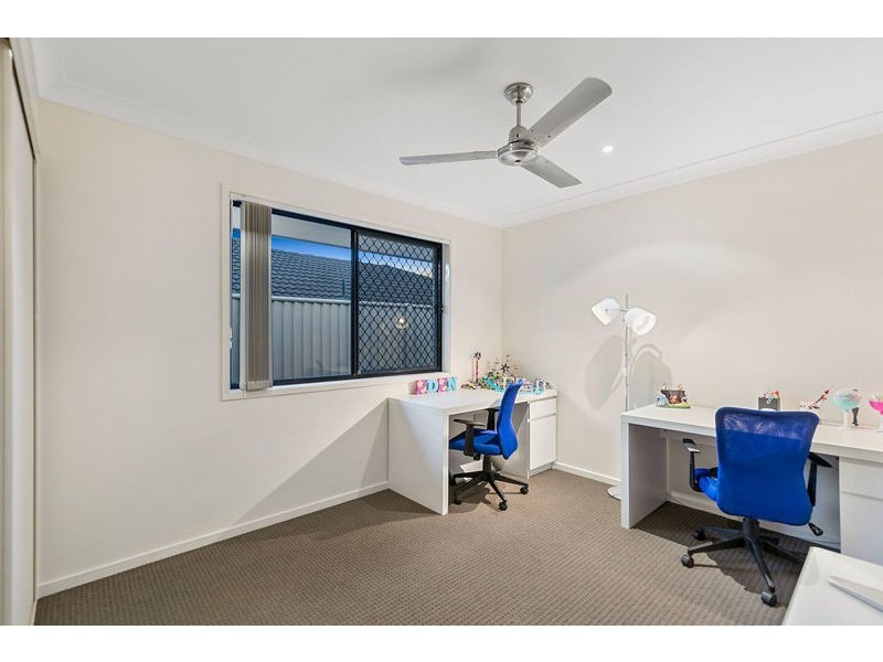 61 Emperor Drive, Redland Bay QLD 4165