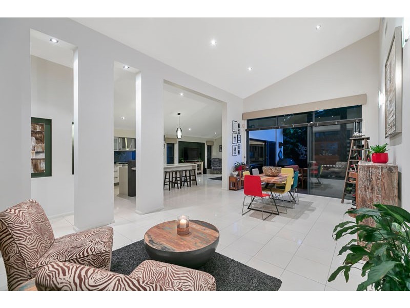 3 Denham Boulevard, Redland Bay QLD 4165