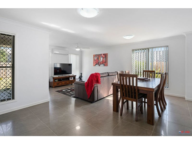 95 Bankswood Drive, Redland Bay QLD 4165