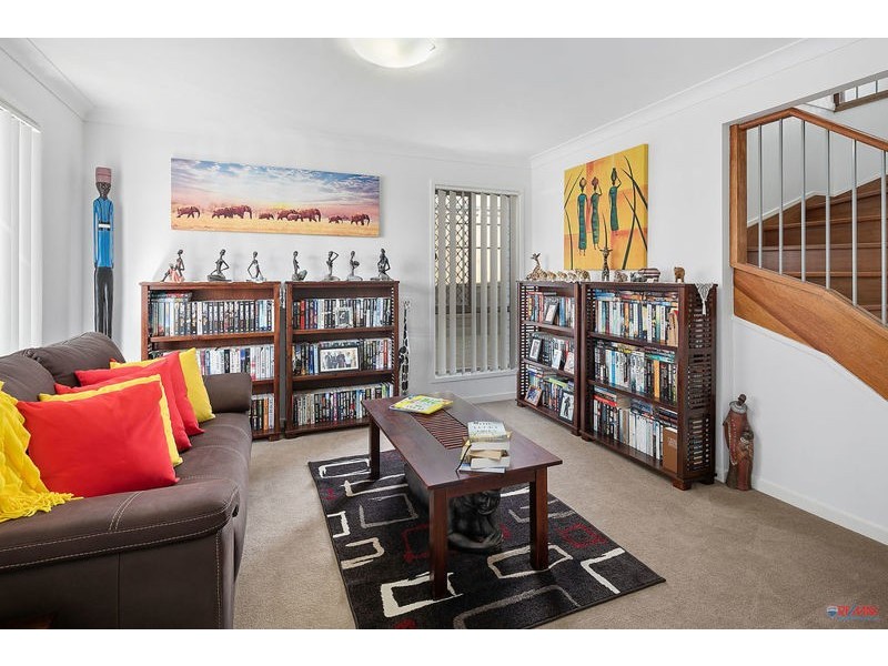 95 Bankswood Drive, Redland Bay QLD 4165