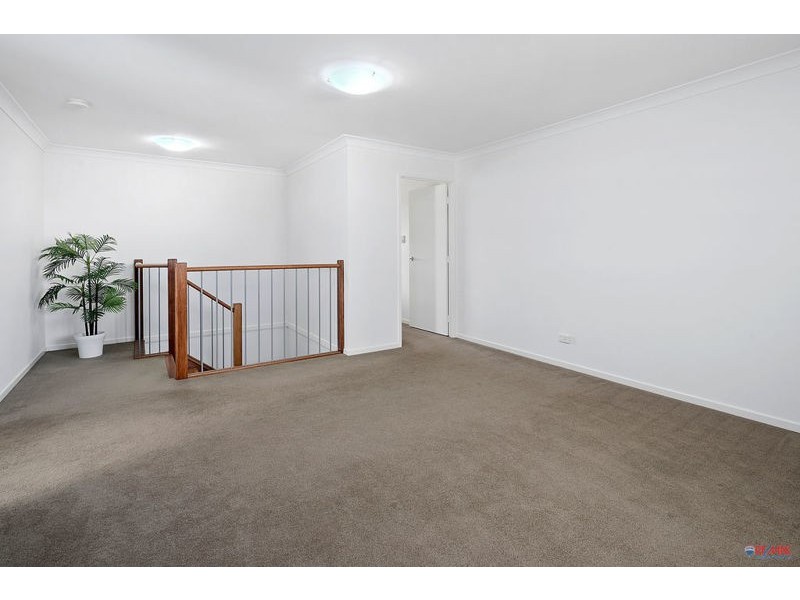 95 Bankswood Drive, Redland Bay QLD 4165