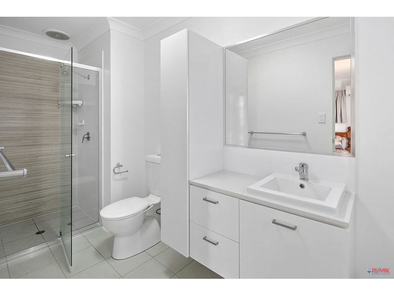 95 Bankswood Drive, Redland Bay QLD 4165