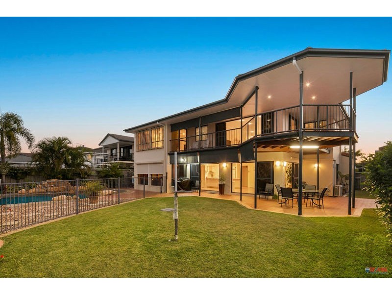 23 Penzance Dr, Redland Bay QLD 4165