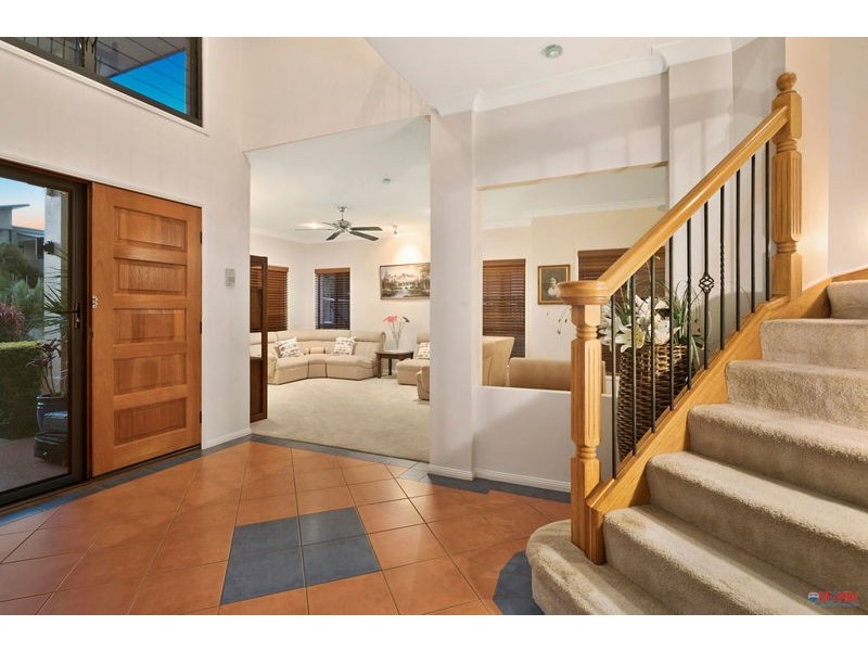23 Penzance Dr, Redland Bay QLD 4165