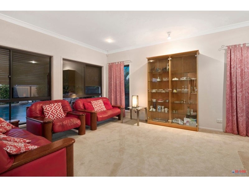 23 Penzance Dr, Redland Bay QLD 4165