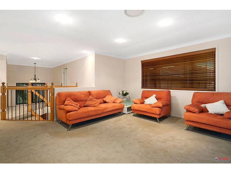 23 Penzance Dr, Redland Bay QLD 4165