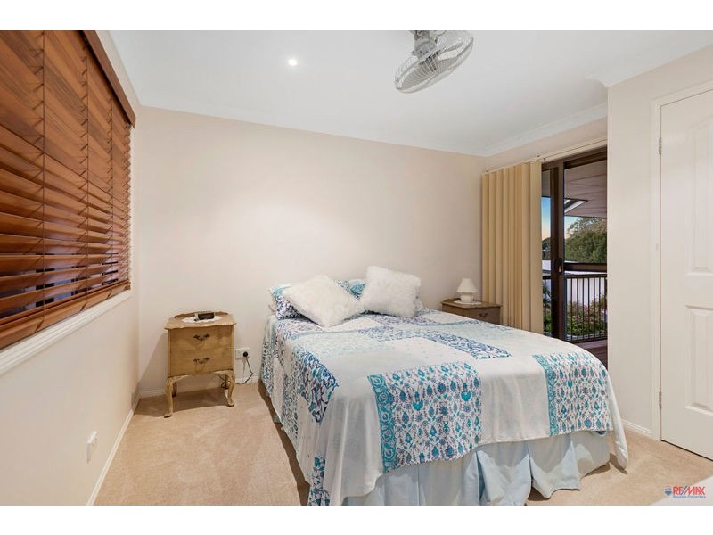 23 Penzance Dr, Redland Bay QLD 4165