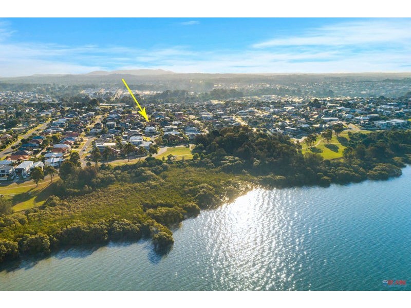 23 Penzance Dr, Redland Bay QLD 4165