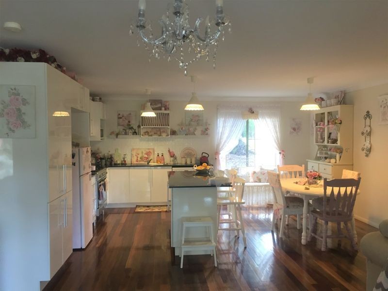 11 Saturn Street, Russell Island QLD 4184