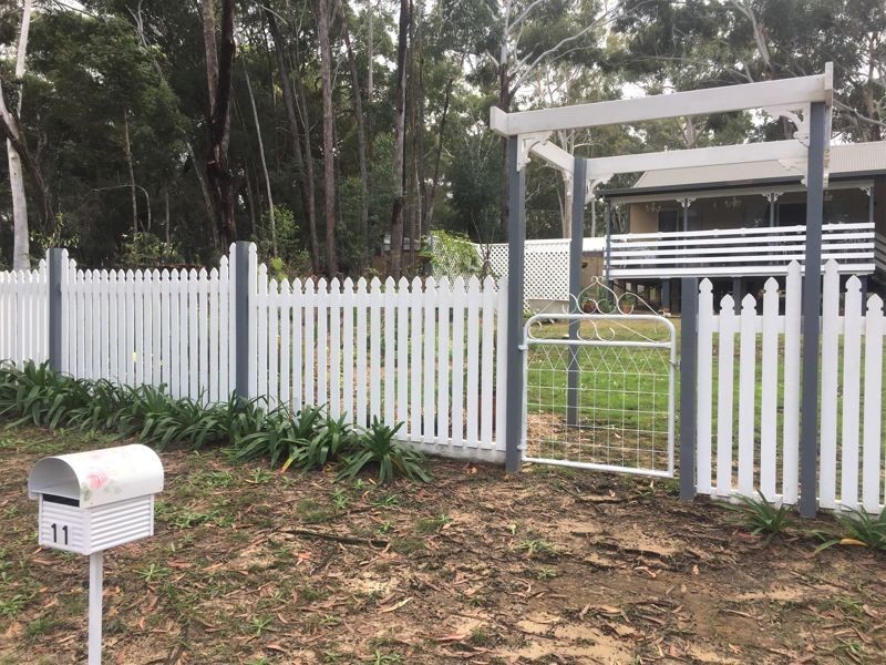11 Saturn Street, Russell Island QLD 4184