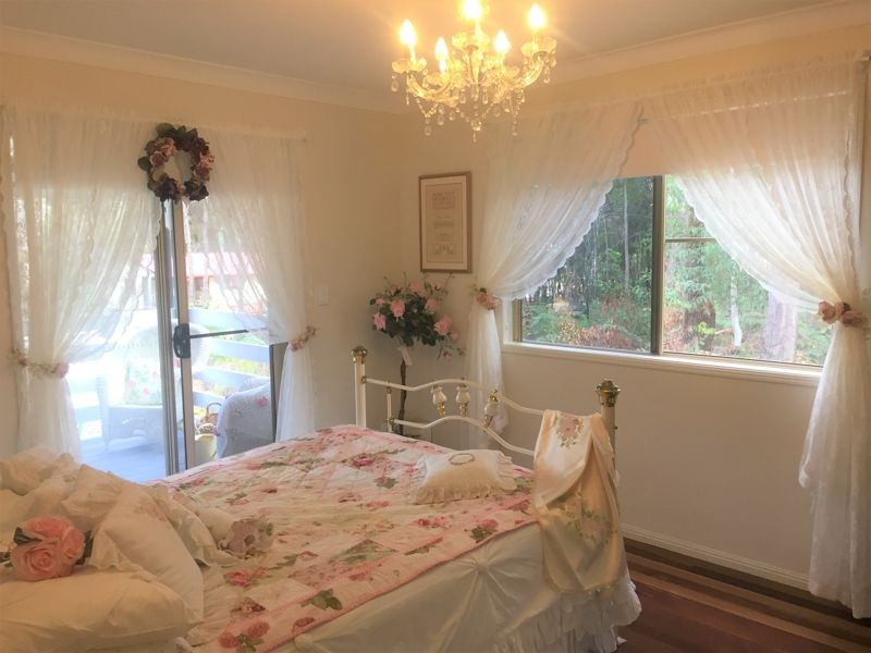 11 Saturn Street, Russell Island QLD 4184