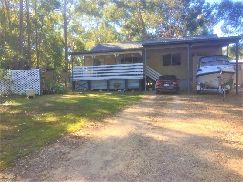 11 Saturn Street, Russell Island QLD 4184