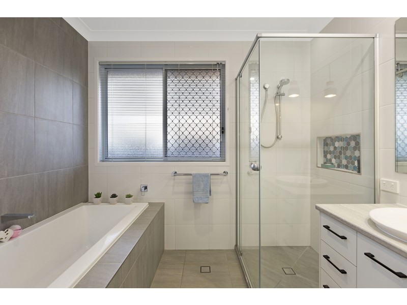 13 Majestic Circuit, Thornlands QLD 4164