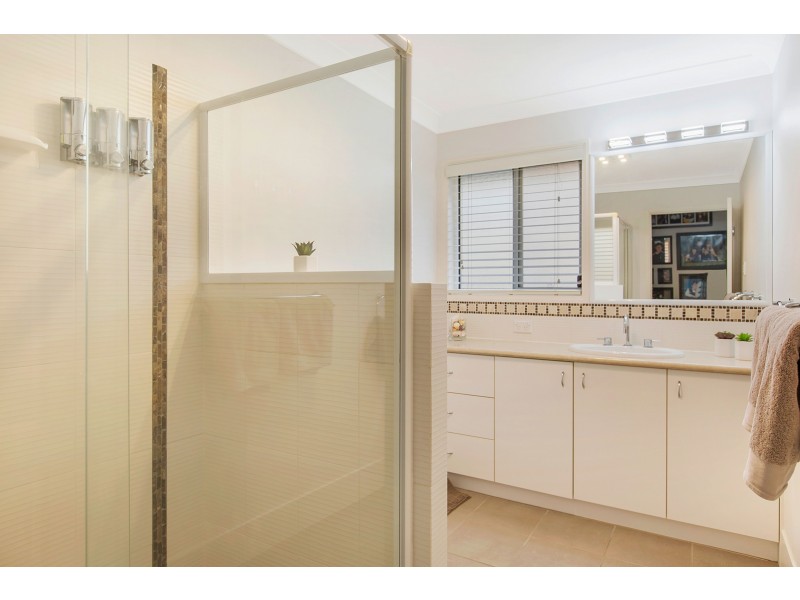 6 Macleay Place, Thornlands QLD 4164