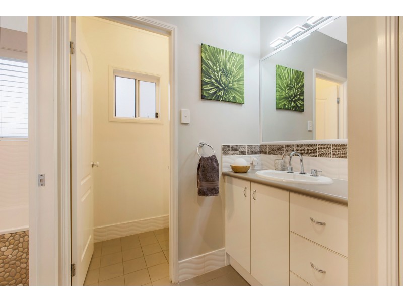 6 Macleay Place, Thornlands QLD 4164